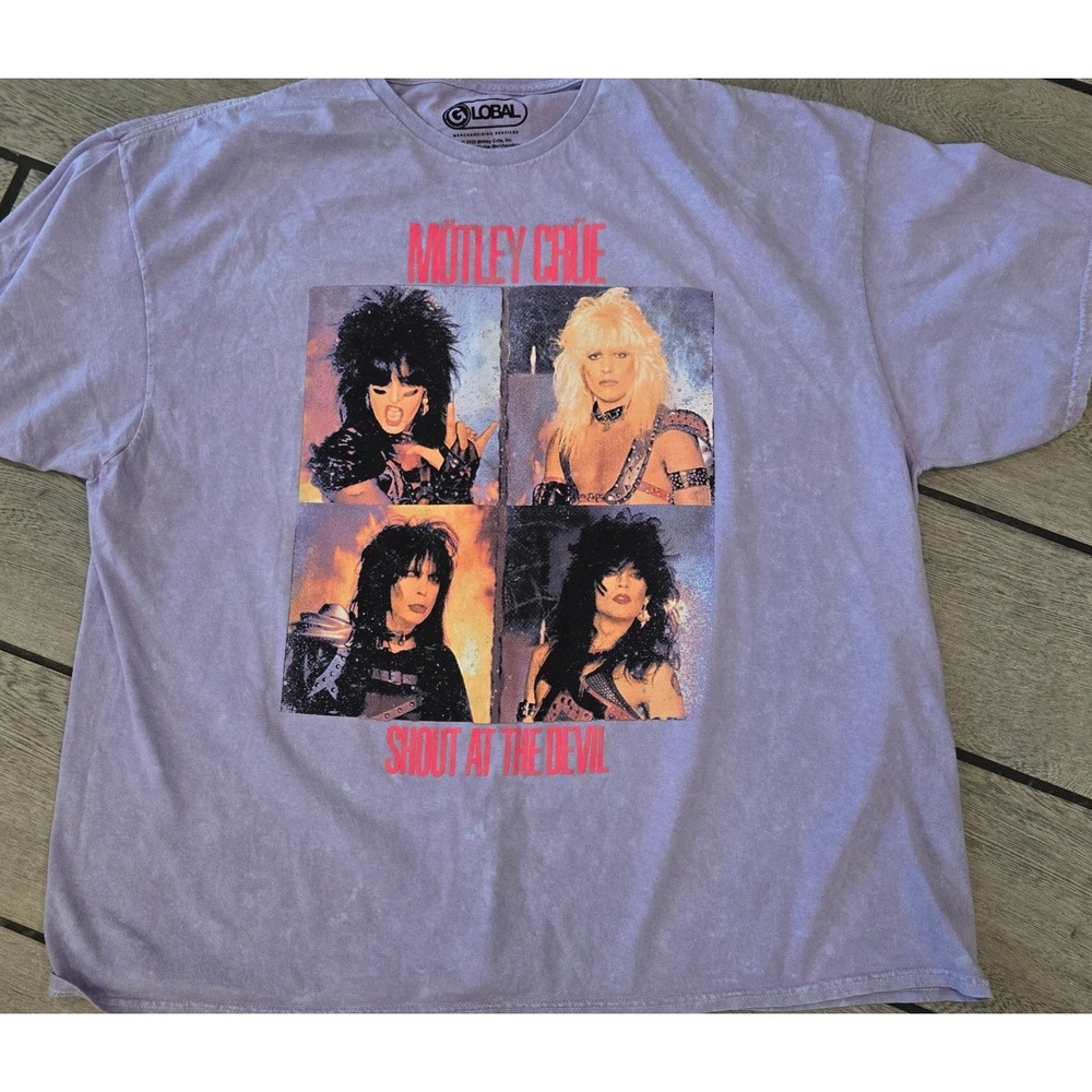 Motley Crue Shout at the Devil Graphic Tee Acid Wash Purple Rock Band Shirt XL